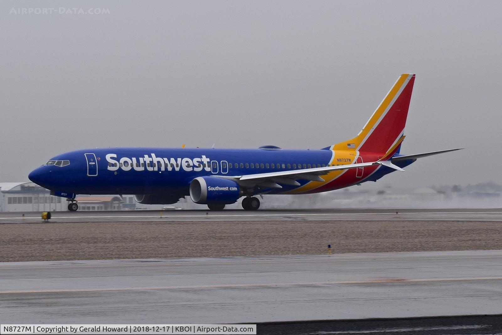 N8727M, 2018 Boeing 737-8 MAX C/N 42576, Take off run on RWY 10L.