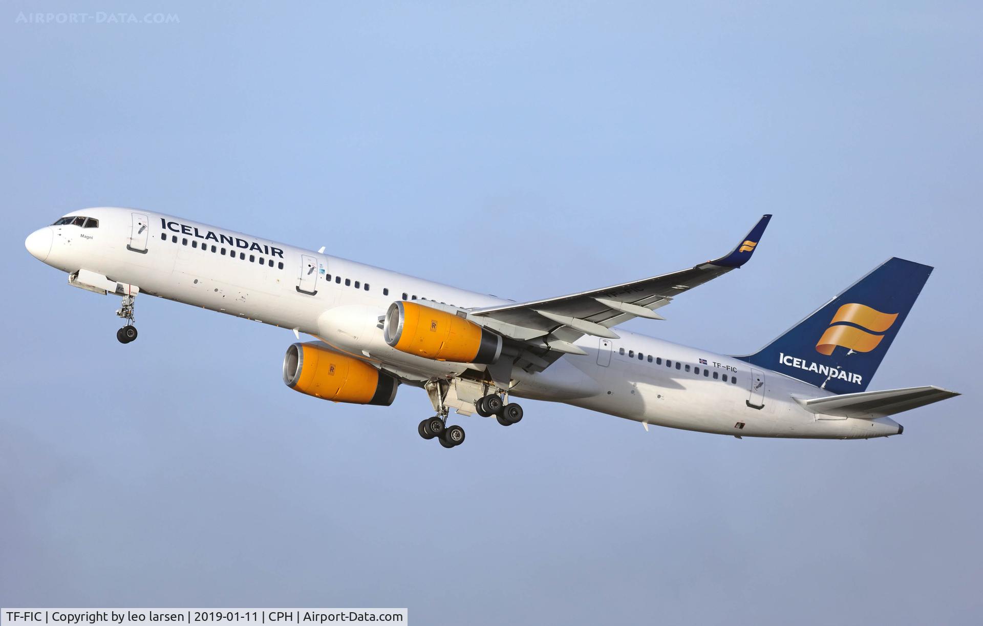 TF-FIC, 2000 Boeing 757-23N C/N 30735, Copenhagen 11.1.2019