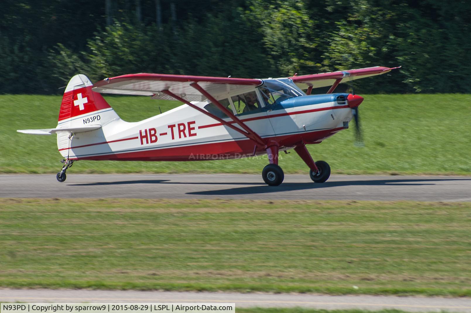 N93PD, 1946 Stinson 108-2 Voyager C/N 108-373, Taking-off at Langenthal-Bleienbach airfield, where it is based now.