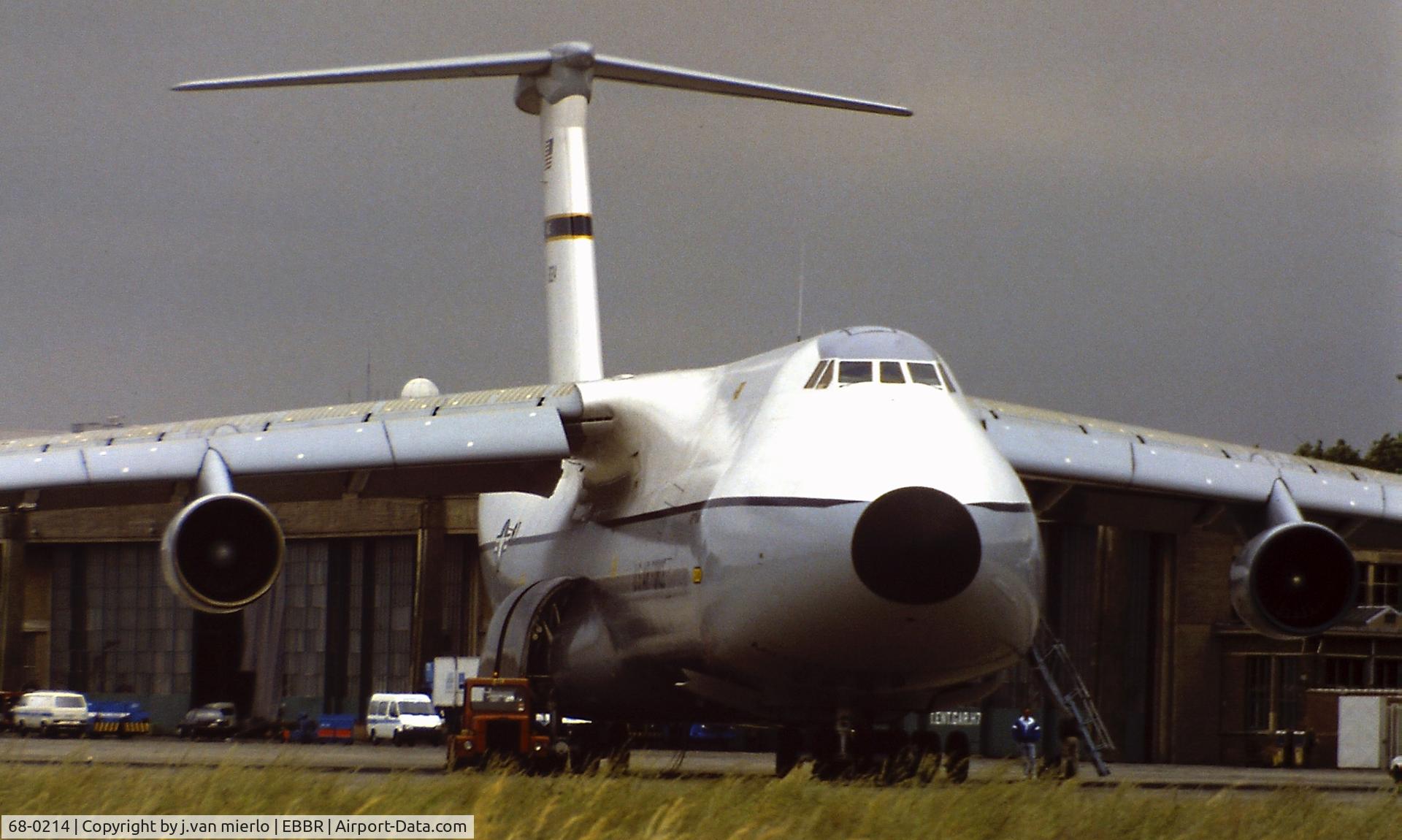 68-0214, 1969 Lockheed C-5A Galaxy C/N 500-0017, Brussels'80s