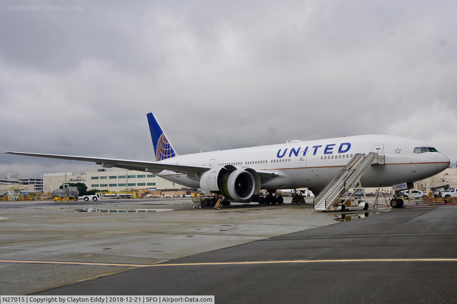 N27015, 2000 Boeing 777-224/ER C/N 28678, SFO 2018.