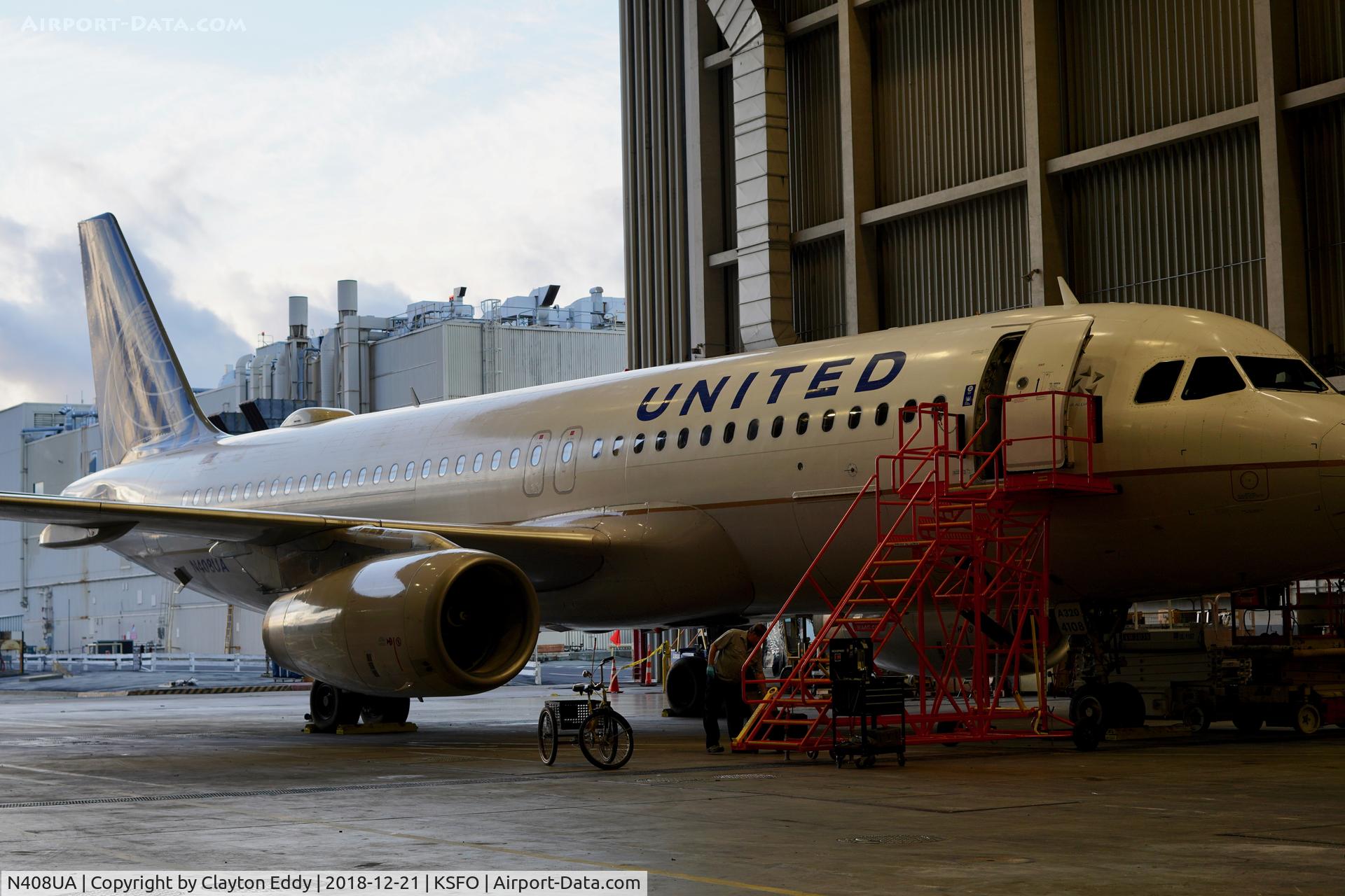 N408UA, 1994 Airbus A320-232 C/N 457, SFO 2018.