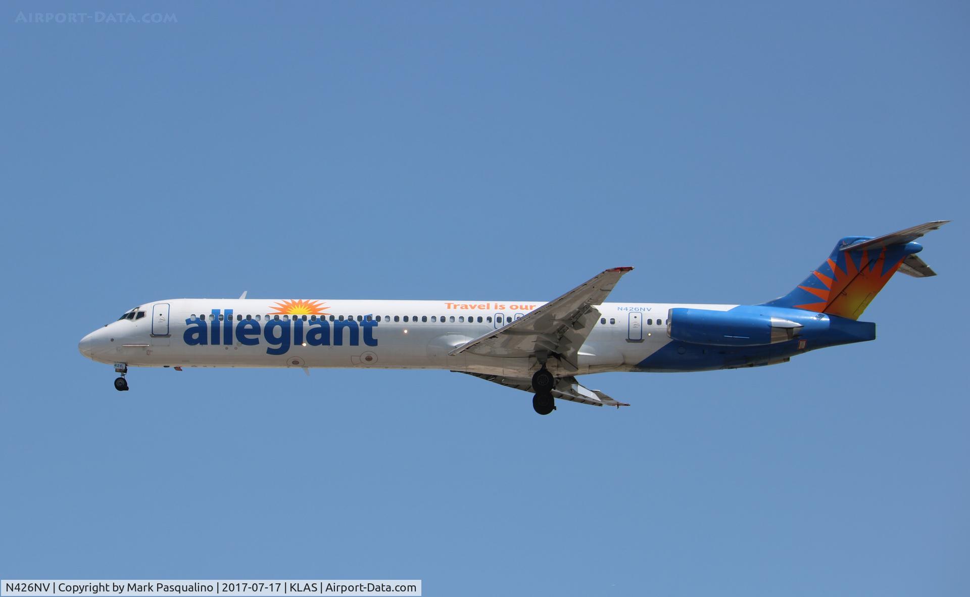 N426NV, 1986 McDonnell Douglas MD-82 (DC-9-82) C/N 49437, MD-82