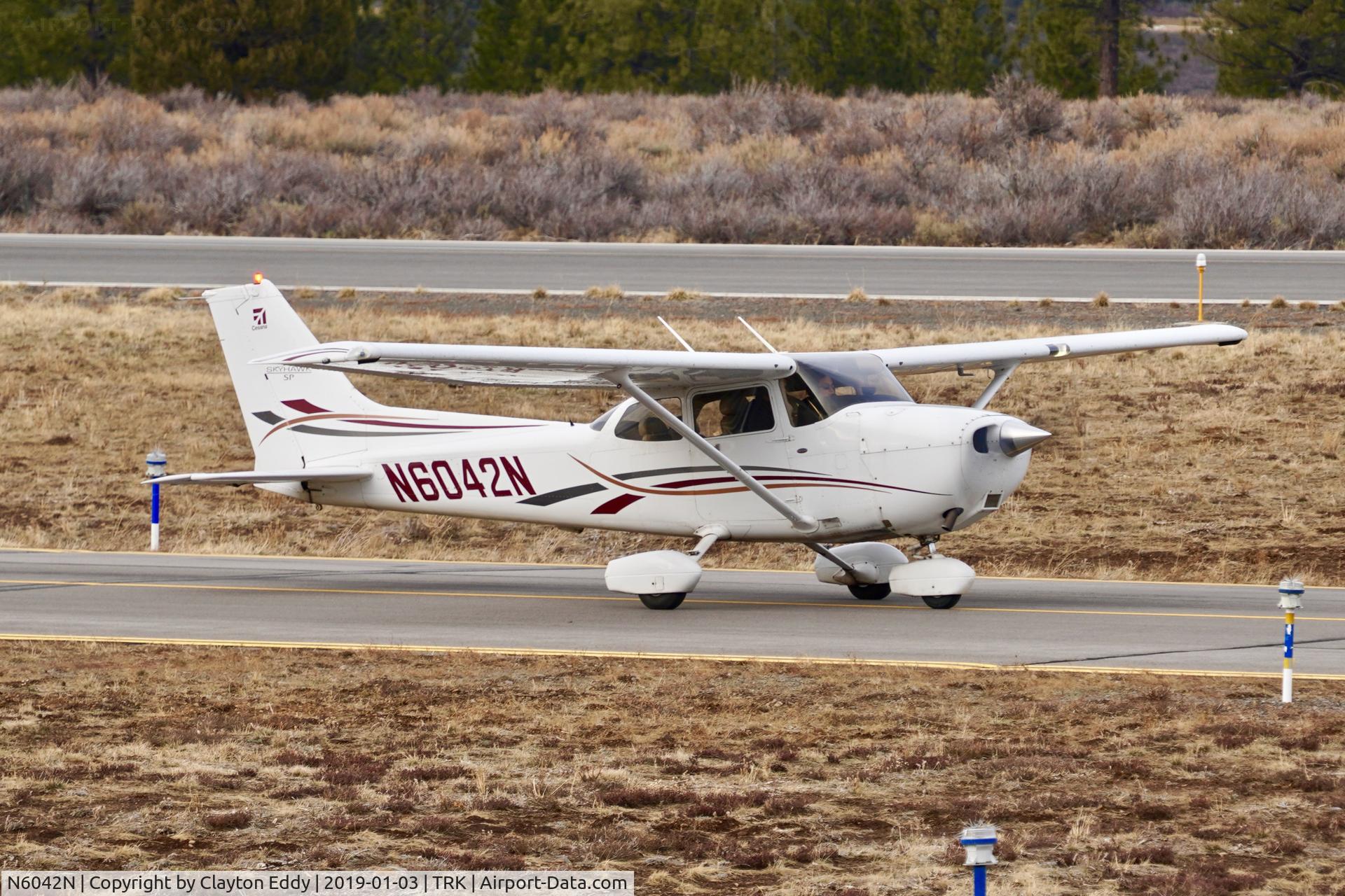 N6042N, 2006 Cessna 172S C/N 172S10228, Truckee Airport California 2019.