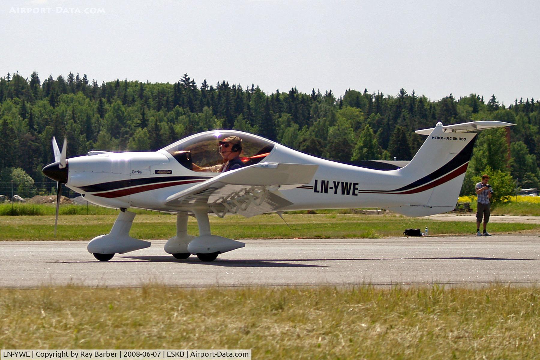 LN-YWE, Dyn'Aero MCR-01ULC C/N 300, LN-YWE   Dyn Aero MCR-01 ULC Banbi [300] Stockholm-Barkarby~SE 07/06/2008