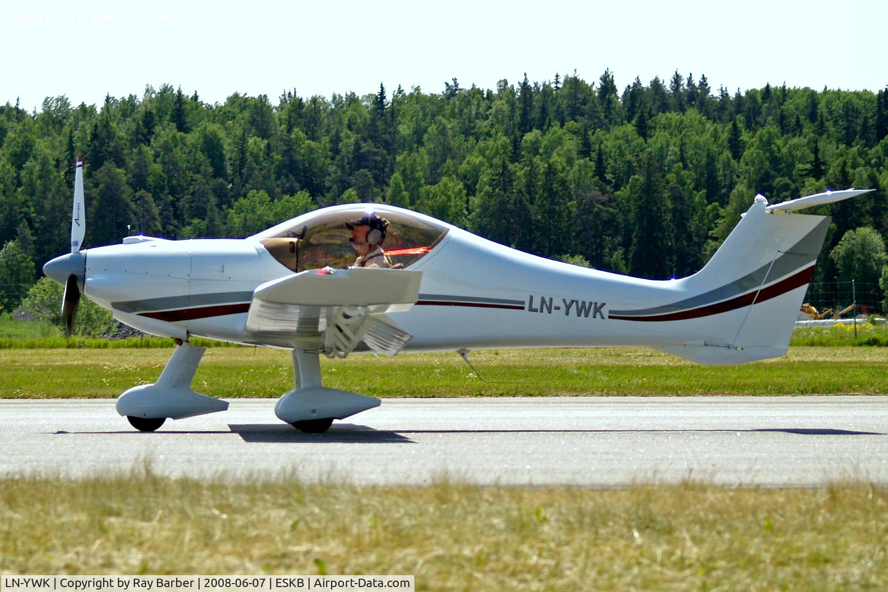 LN-YWK, 2008 Dyn'Aero MCR-01 Banbi C/N 318, LN-YWK   Dyn Aero MCR-01 Banbi [318] Stockholm-Barkarby~SE 07/06/2008