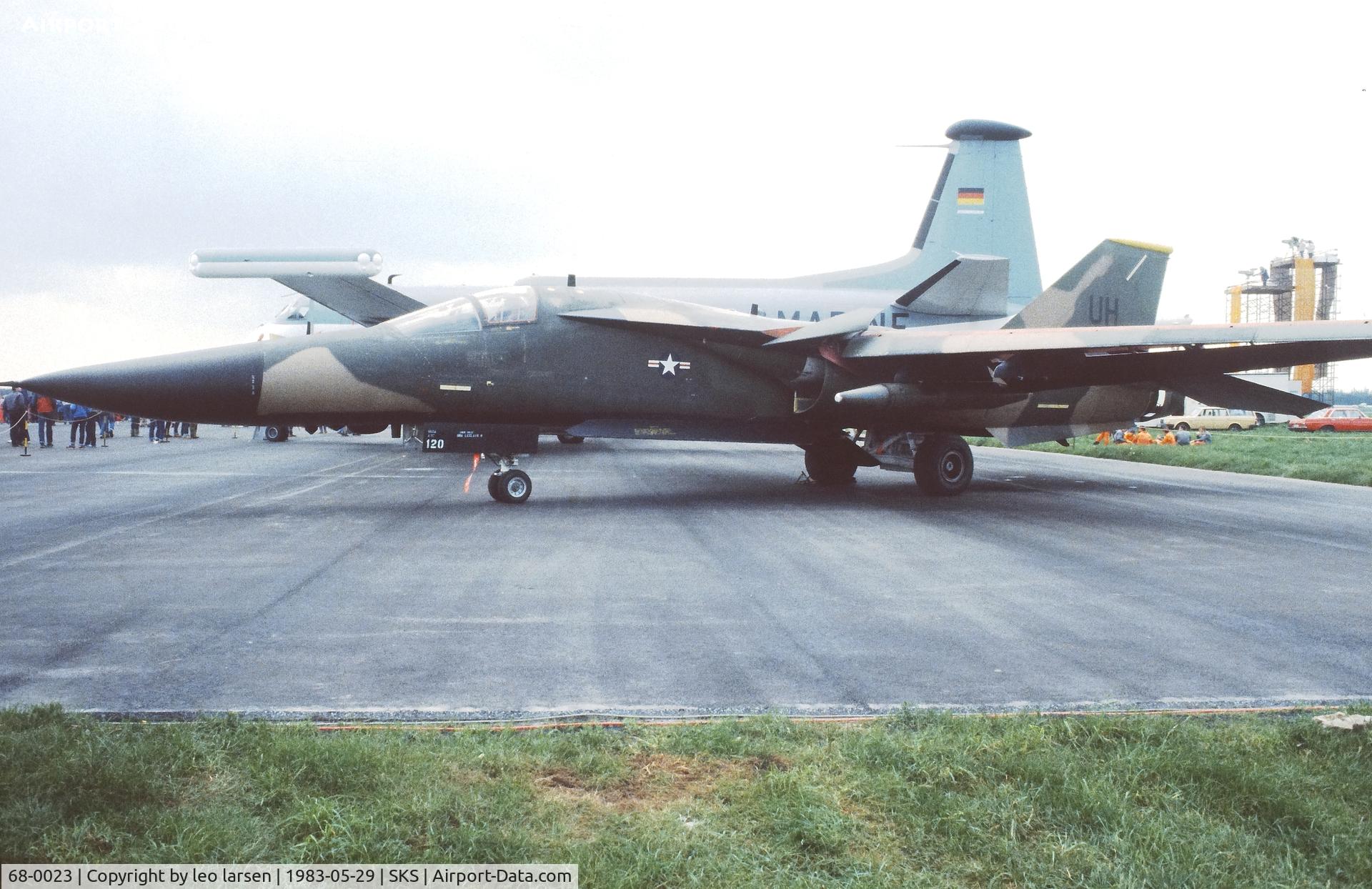 68-0023, General Dynamics F-111E C/N A1-192, Air Show Skrydstrup 29.5.1983