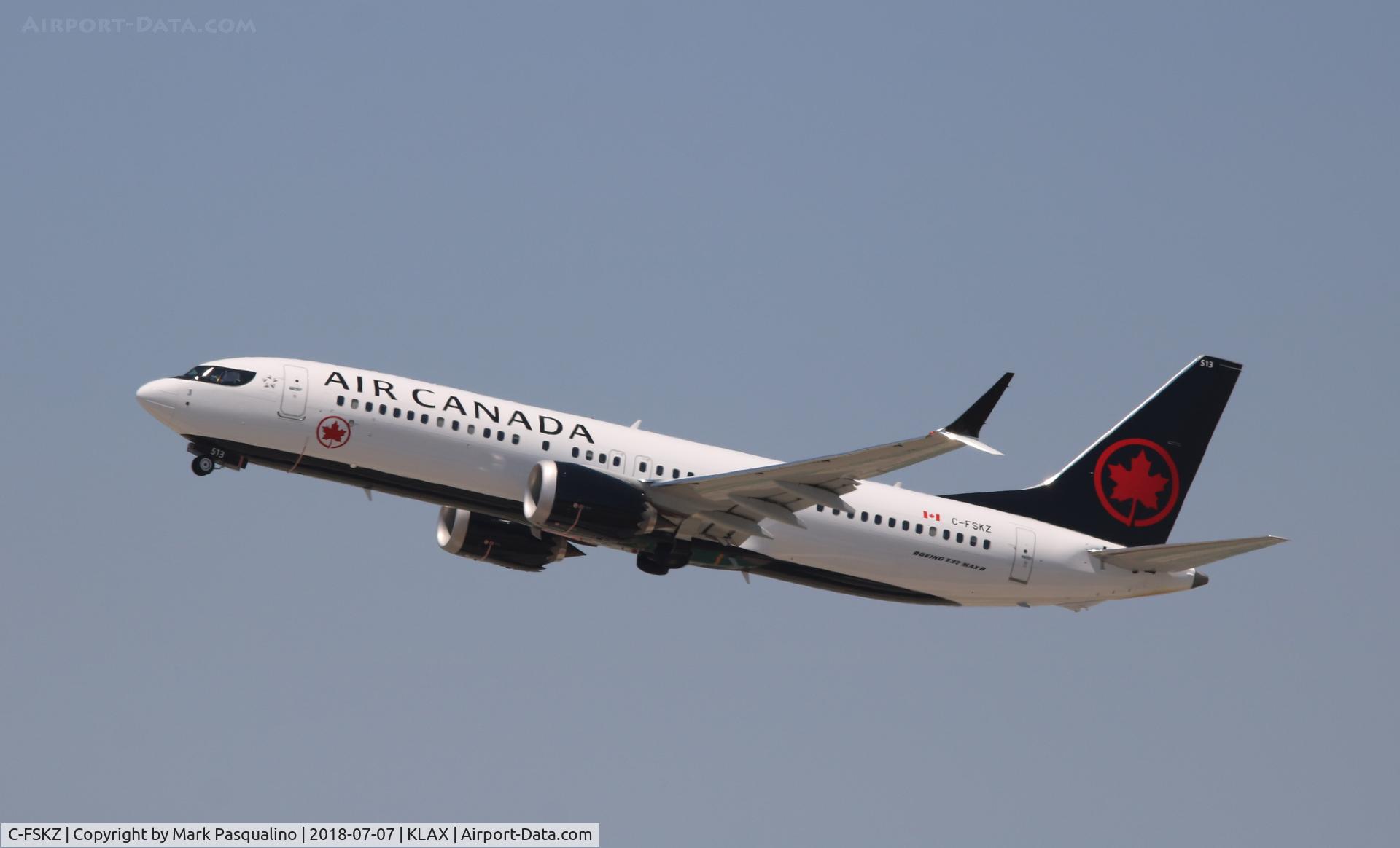 C-FSKZ, 2018 Boeing 737-8 C/N 61219, Boeing 737-8