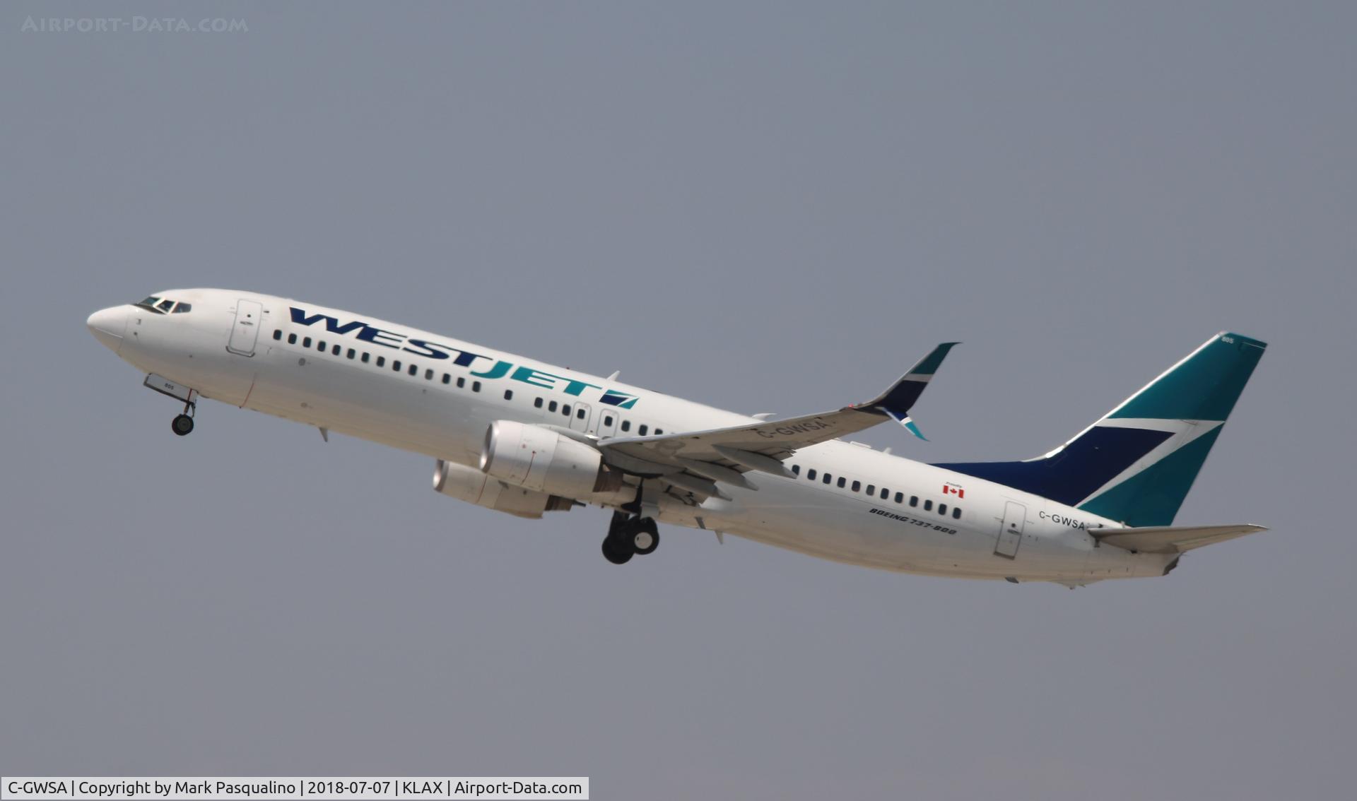 C-GWSA, 2005 Boeing 737-8CT C/N 34153, Boeing 737-8CT
