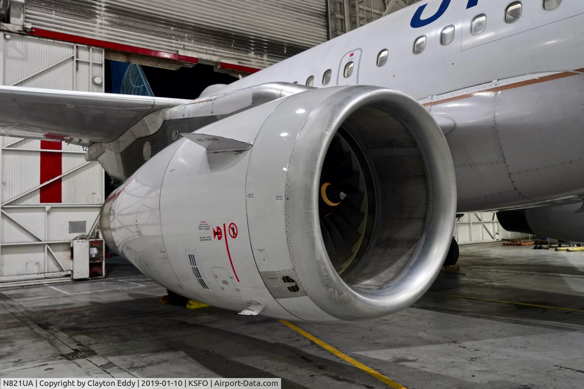 N821UA, 1998 Airbus A319-131 C/N 944, SFO 2019.