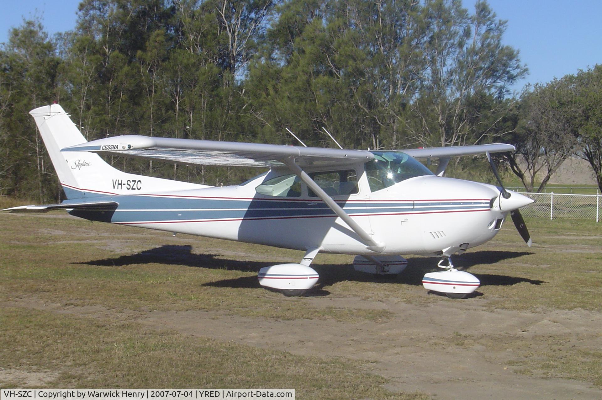 VH-SZC, 1976 Cessna 182P Skylane C/N 18265150, Warwick Henry's C192P, VH-SZC, Redcliffe, 4 July 2007