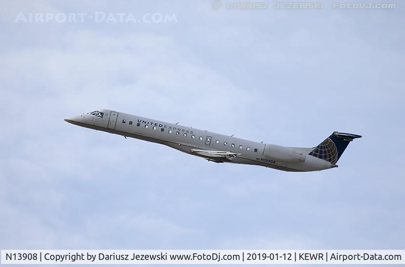 N13908, 2001 Embraer ERJ-145LR (EMB-145LR) C/N 145465, Embraer ERJ-145LR (EMB-145LR) - United Express (ExpressJet Airlines)   C/N 145465, N13908