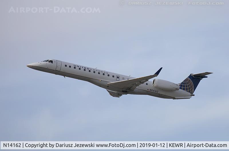 N14162, 2004 Embraer ERJ-145XR (EMB-145XR) C/N 14500808, Embraer ERJ-145XR (EMB-145XR) - United Express (ExpressJet Airlines)   C/N 14500808, N14162