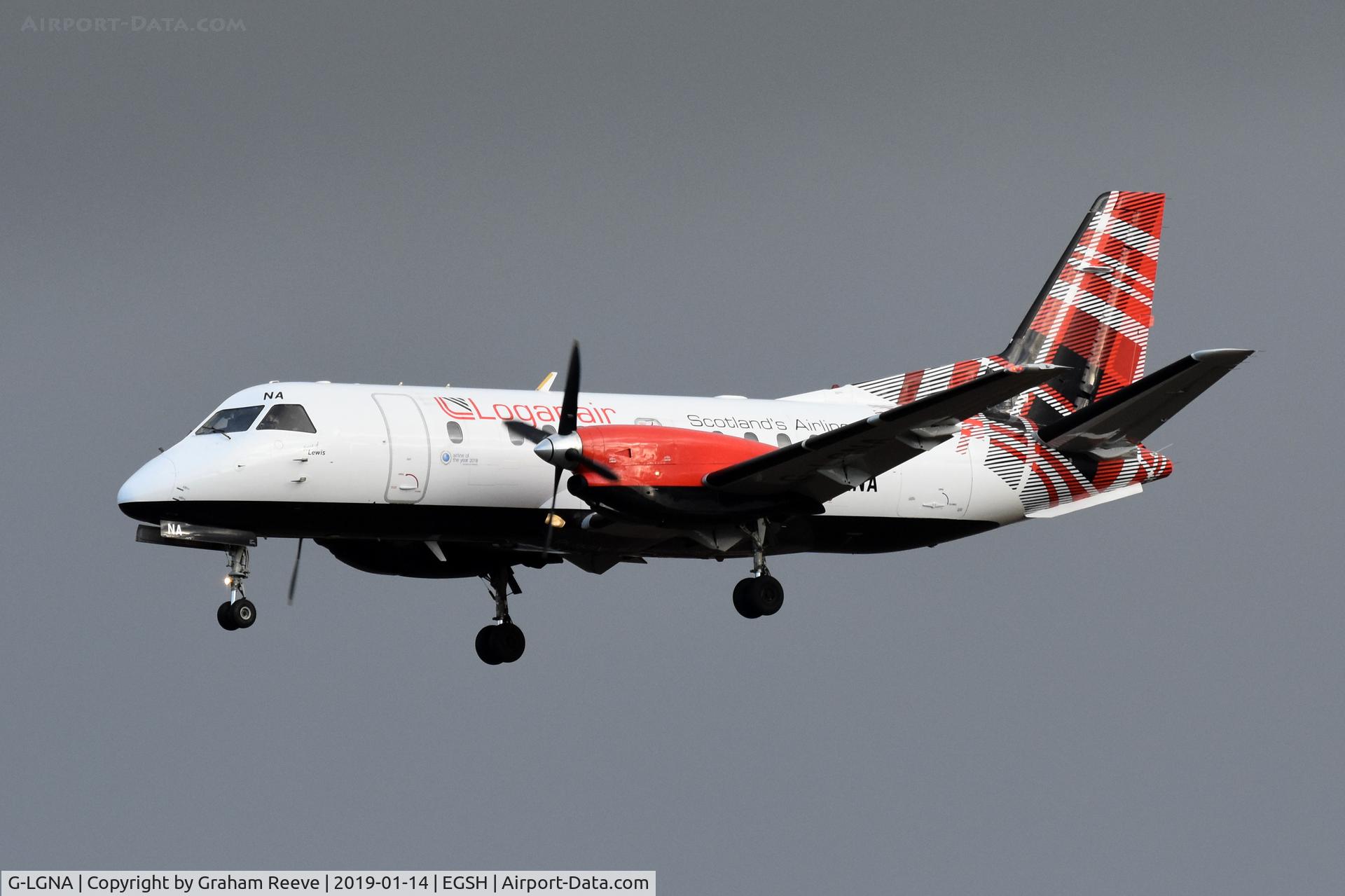 G-LGNA, 1990 Saab 340B C/N 340B-199, Landing at Norwich.