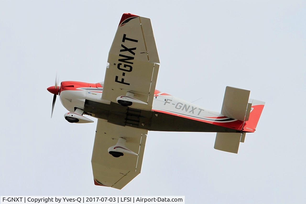 F-GNXT, 2005 Apex (Robin) DR-140-140B C/N 2590, Robin R-2160 Alpha Sport, Take off rwy 29, St Dizier-Robinson Air Base 113 (LFSI) Open day 2017
