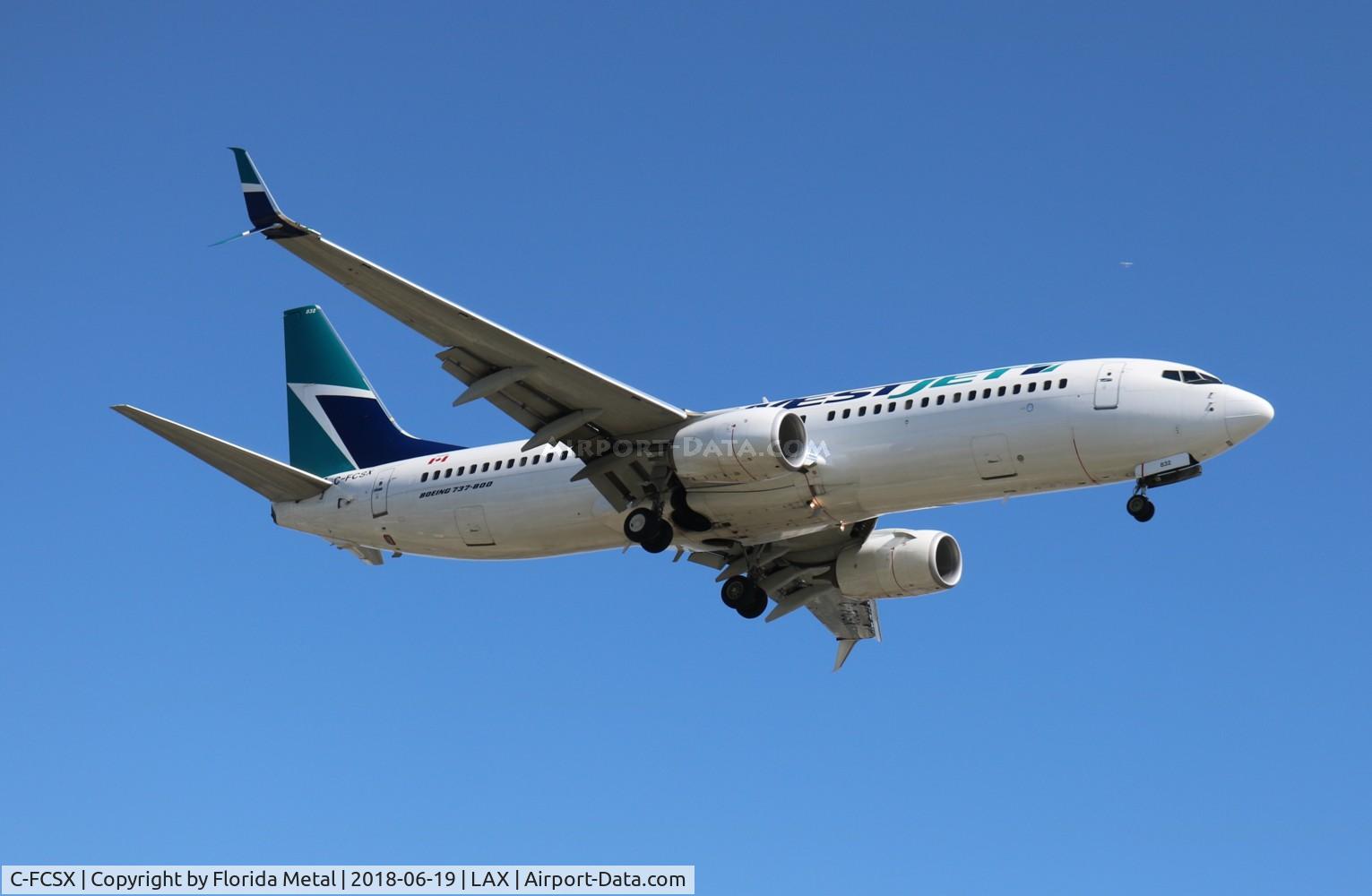 C-FCSX, 2014 Boeing 737-8CT C/N 60126, West Jet