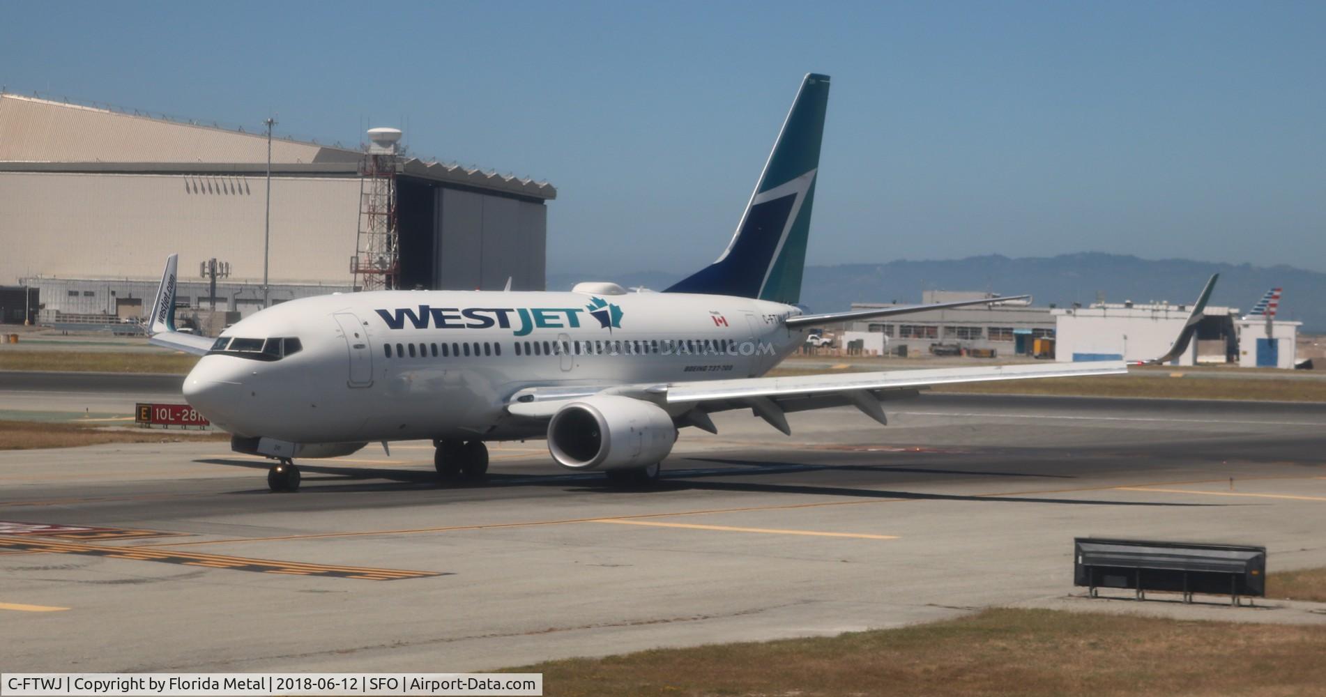 C-FTWJ, 2007 Boeing 737-7CT C/N 30713, West Jet