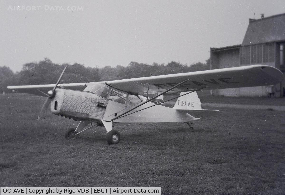 OO-AVE, Auster J-1 Autocrat C/N 1996, Ghent airport in 1965.   OO-AVE crashed on 1965-07-25 after take off due to engine failure.