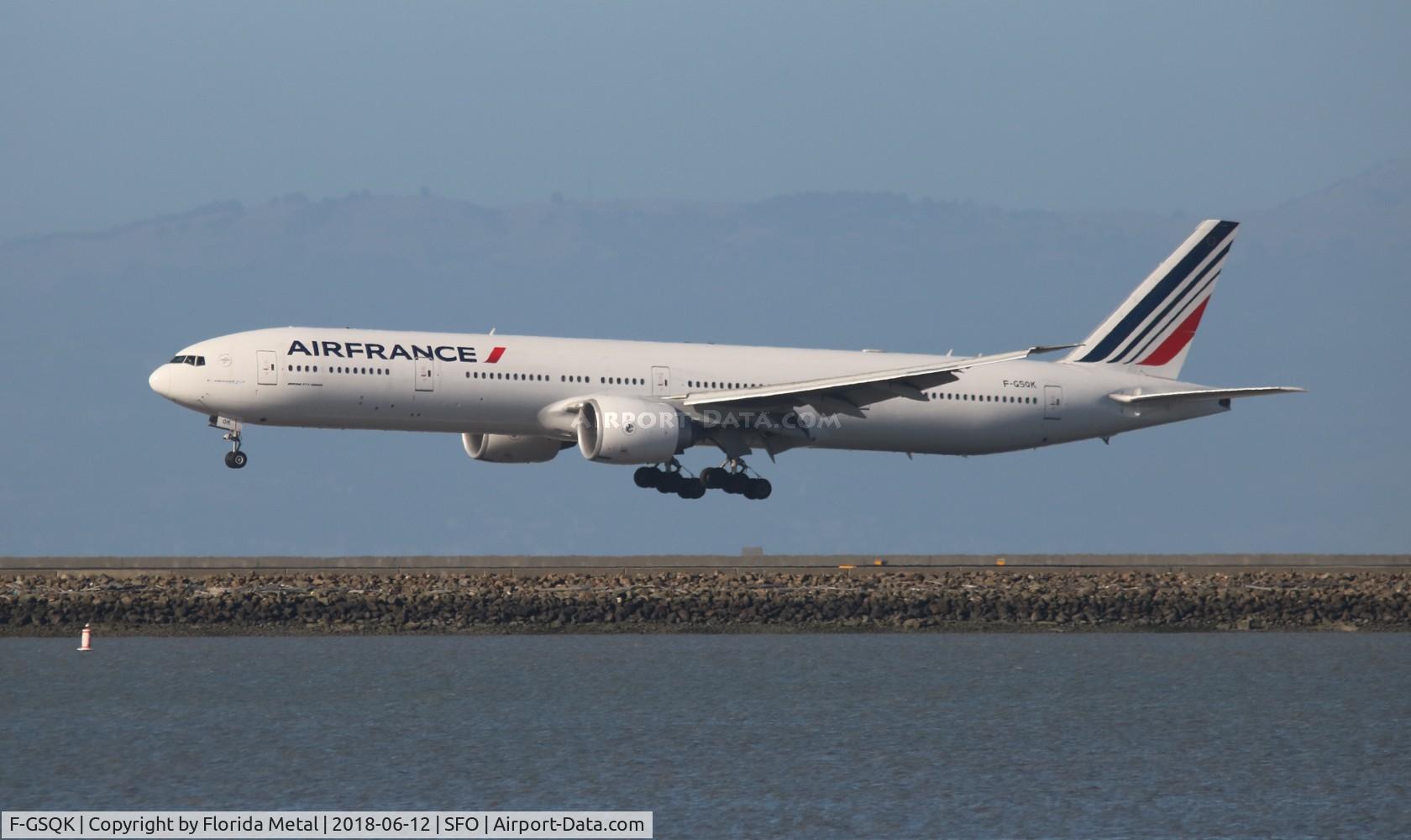 F-GSQK, 2005 Boeing 777-328/ER C/N 32845, Air France