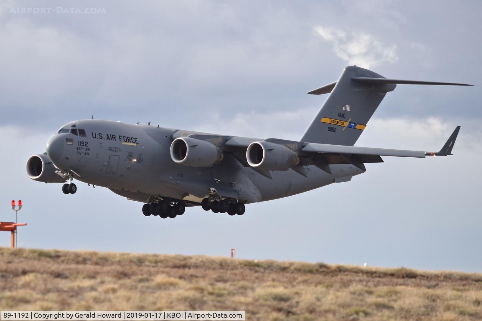89-1192, 1989 McDonnell Douglas C-17A Globemaster III C/N P-6, Landing RWY 10R.  315th Airlift Wing, JB Charleston, SC.
