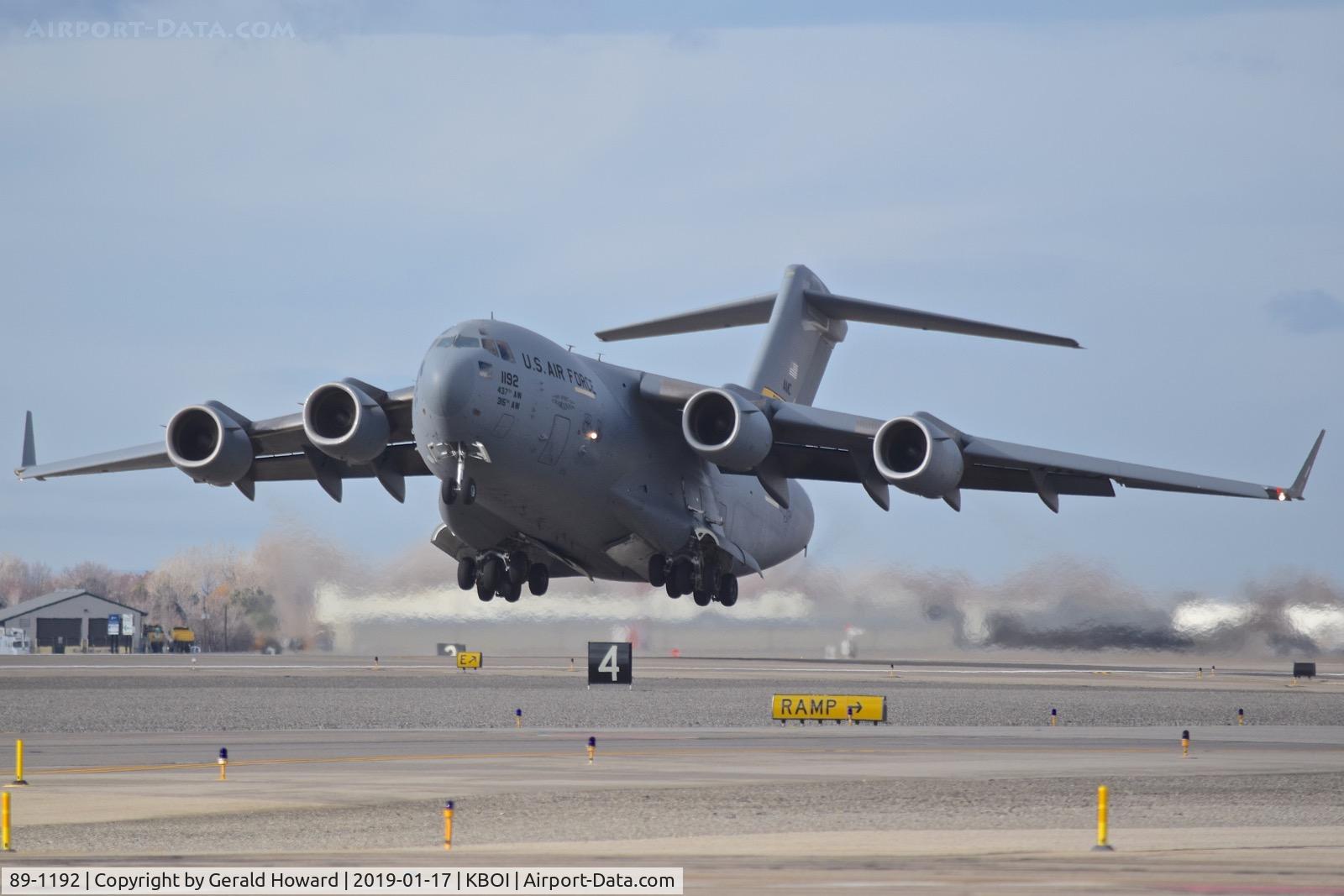 89-1192, 1989 McDonnell Douglas C-17A Globemaster III C/N P-6, Take off from RWY 10L.  315th Airlift Wing, JB Charleston, SC.