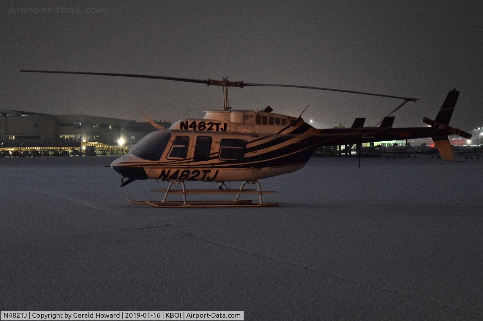 N482TJ, 1996 Bell 206L-4 LongRanger IV LongRanger C/N 52174, Early morning snow.
