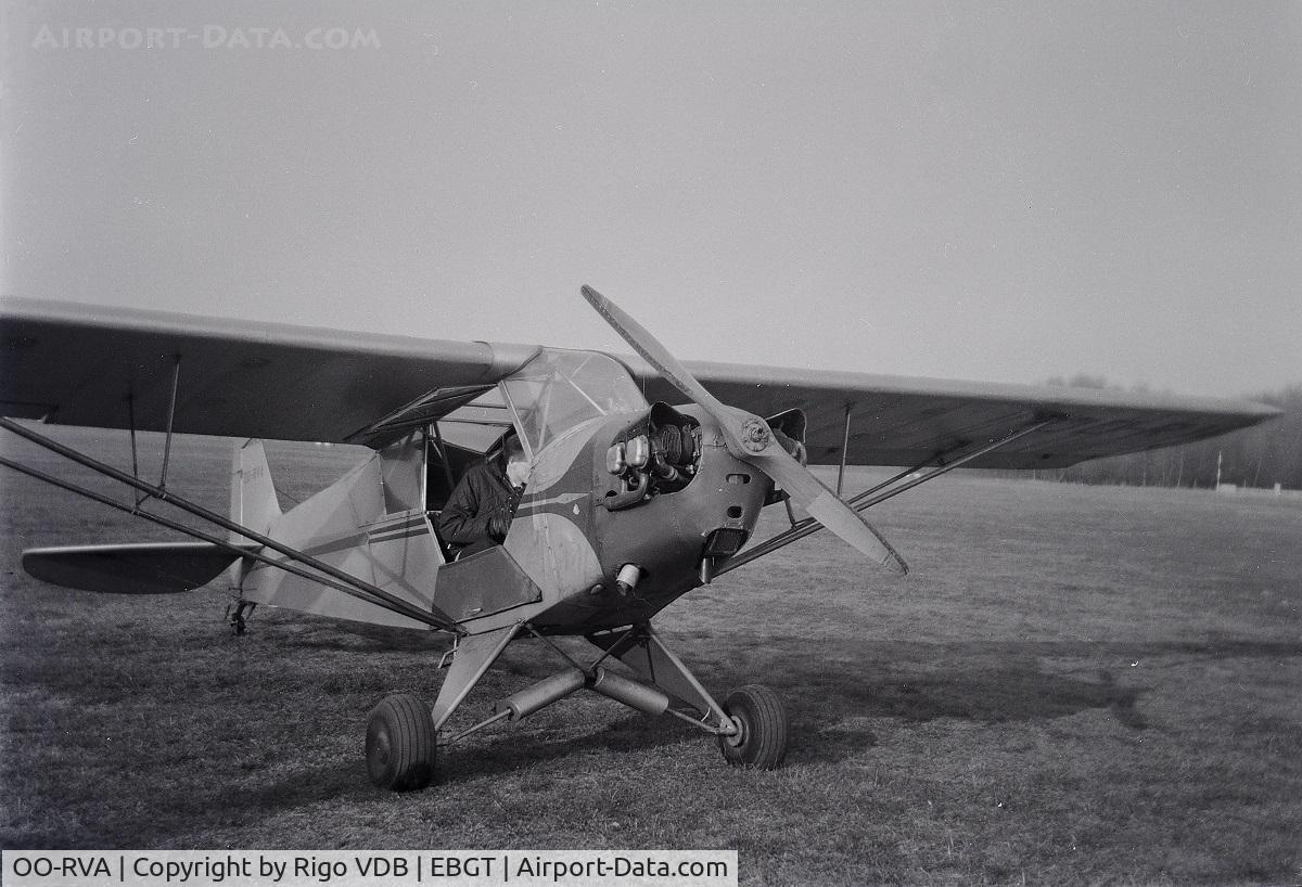 OO-RVA, Piper L-4H Grasshopper (J3C-65D) C/N 12221, Ghent airport 1965.