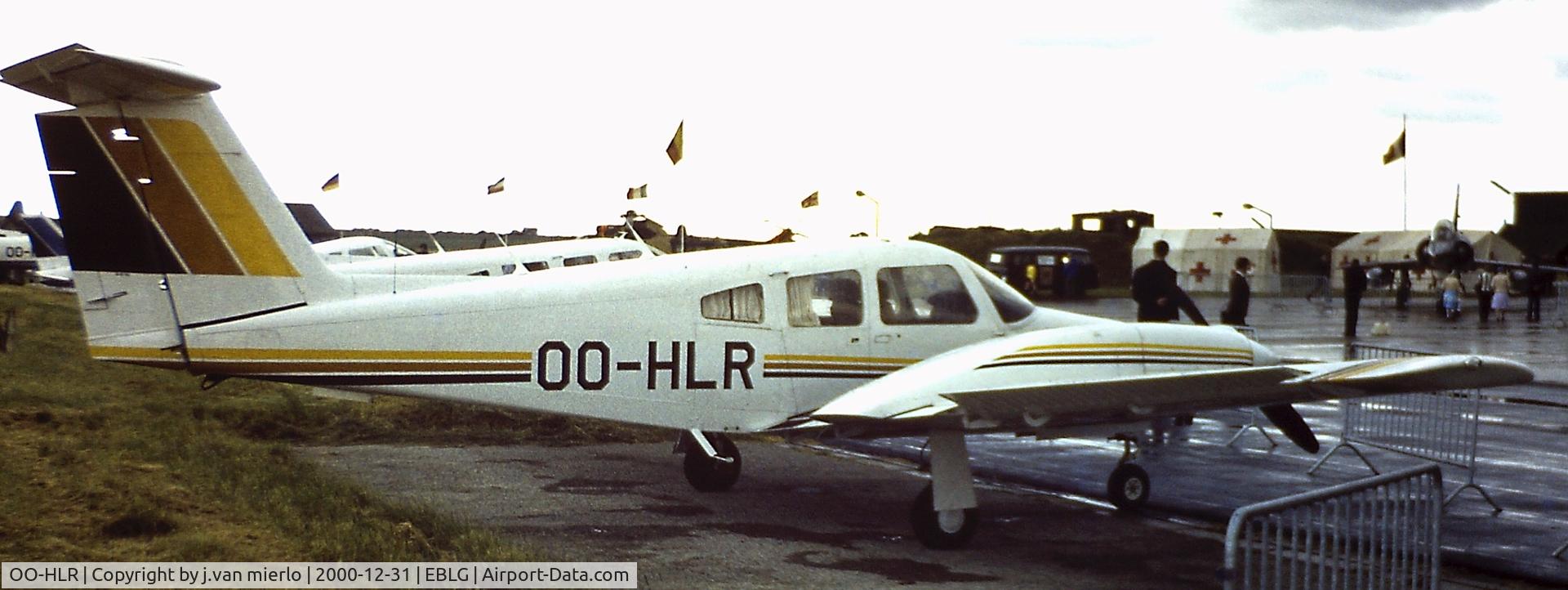 OO-HLR, 1980 Piper PA-44-180 Seminole Seminole C/N 44-8095018, Bierset opendoor