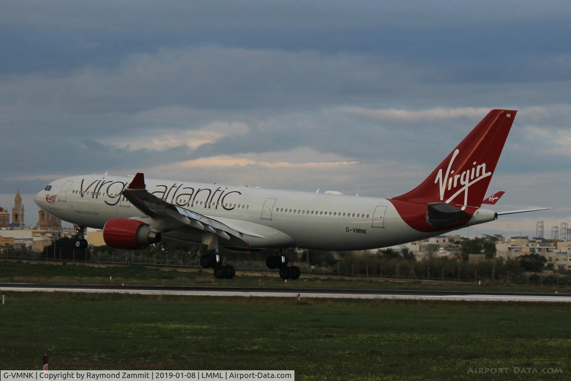 G-VMNK, 2001 Airbus A330-223 C/N 403, A330 G-VMNK Virgin Atlantic Airways