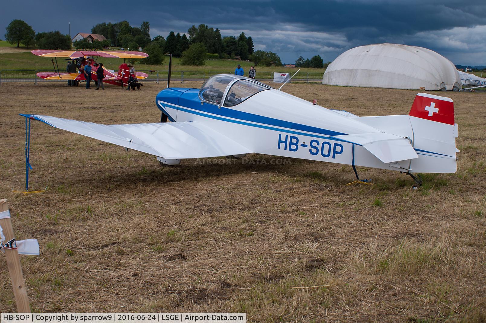 HB-SOP, 1958 Uetz Jodel D-11 C/N 931-13, Swiss-built Jodel D-11. First registered from 1958-09-27 until accident 1977-11-04. Rebuilt and reregistered 2013-01-25. Seen at RIO Ecuvillens.