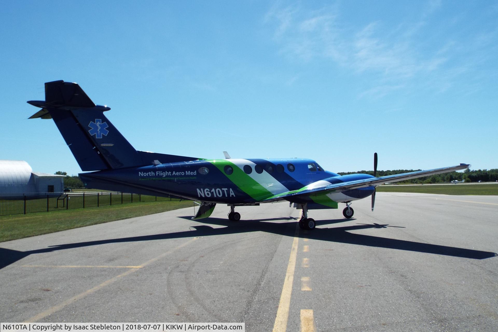 N610TA, 1998 Raytheon Aircraft Company B200 C/N BB-1609, North Flight Aero Med at Midland Jack Barstow Airport