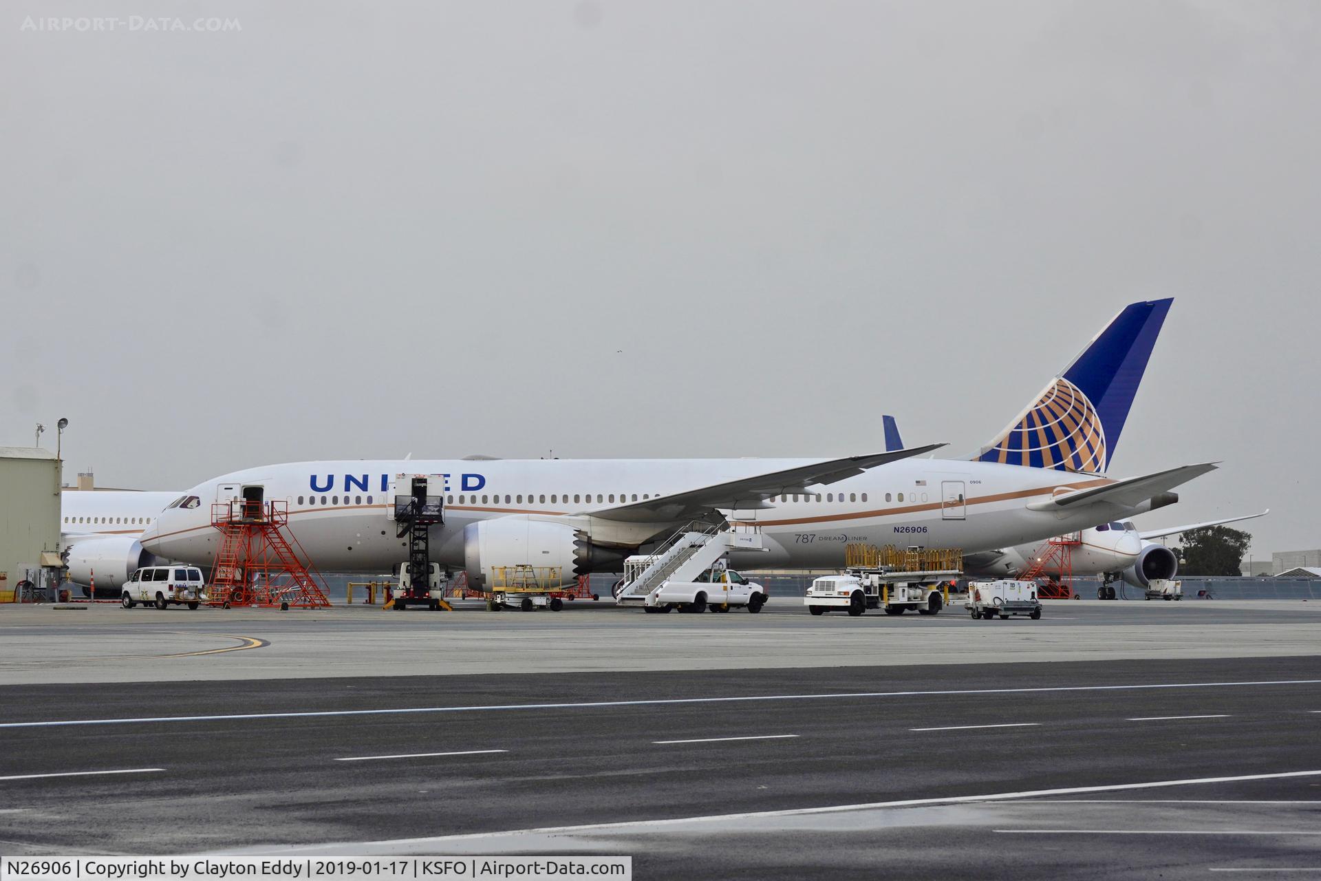 N26906, 2012 Boeing 787-8 Dreamliner C/N 34829, SFO 2019.