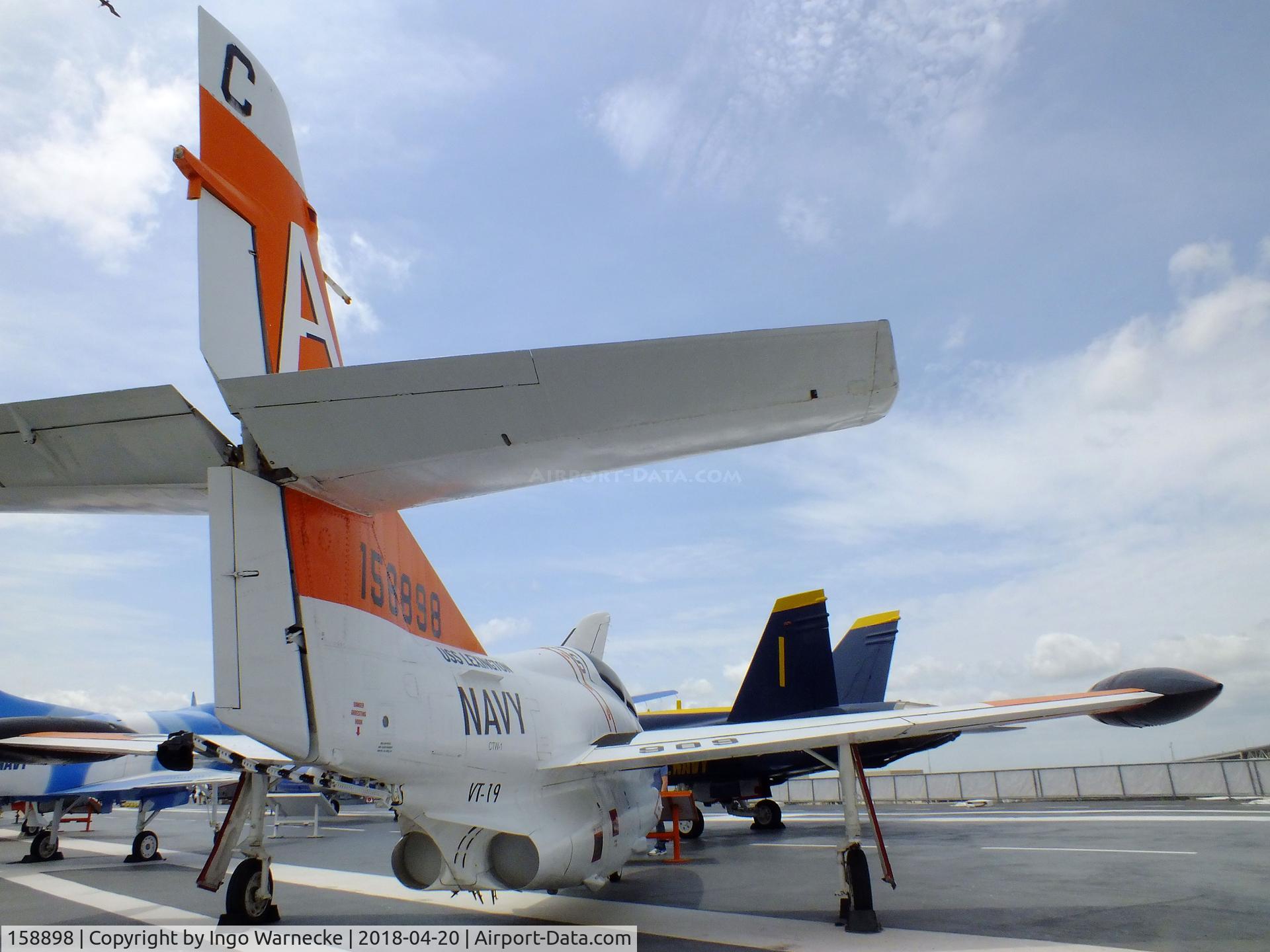 158898, North American T-2C Buckeye C/N 352-23, North American T-2C Buckeye at the USS Lexington Museum, Corpus Christi TX