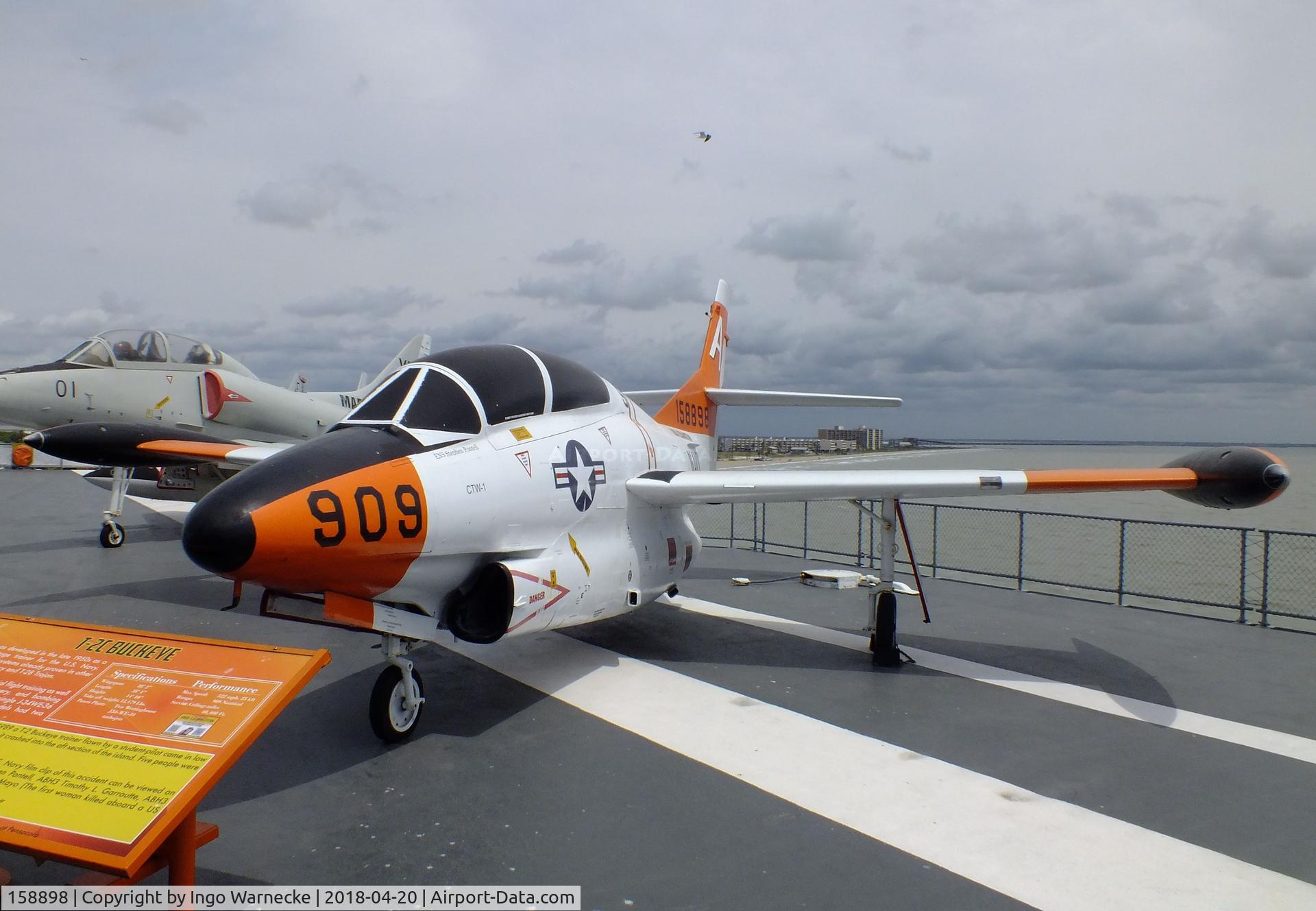 158898, North American T-2C Buckeye C/N 352-23, North American T-2C Buckeye at the USS Lexington Museum, Corpus Christi TX