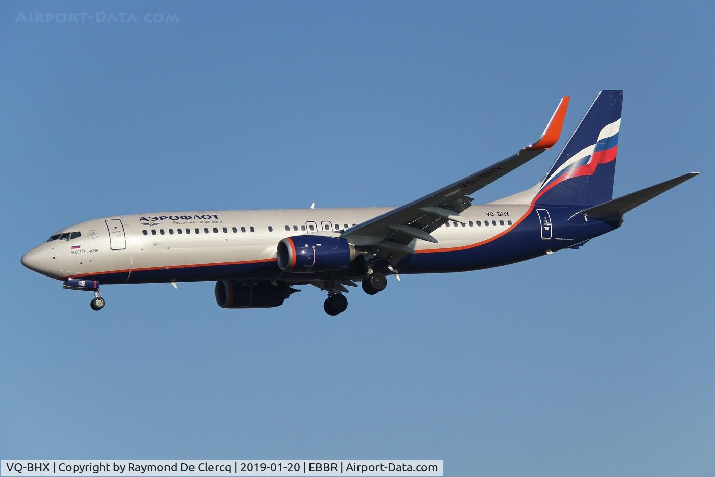 VQ-BHX, 2018 Boeing 737-8LJ C/N 41242, Short final rwy 25L.