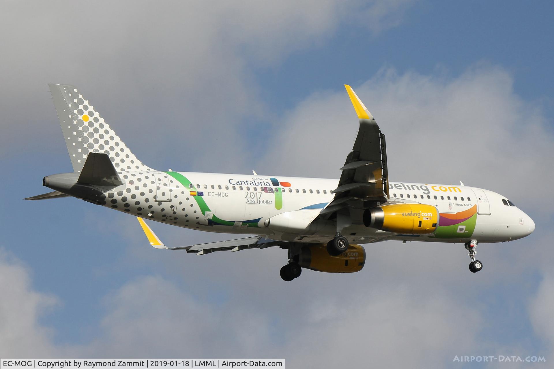 EC-MOG, 2016 Airbus A320-232 C/N 7402, A320 EC-MOG Vueling