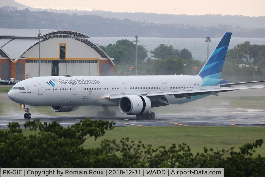 PK-GIF, 2014 Boeing 777-3U3/ER C/N 29148, Landing