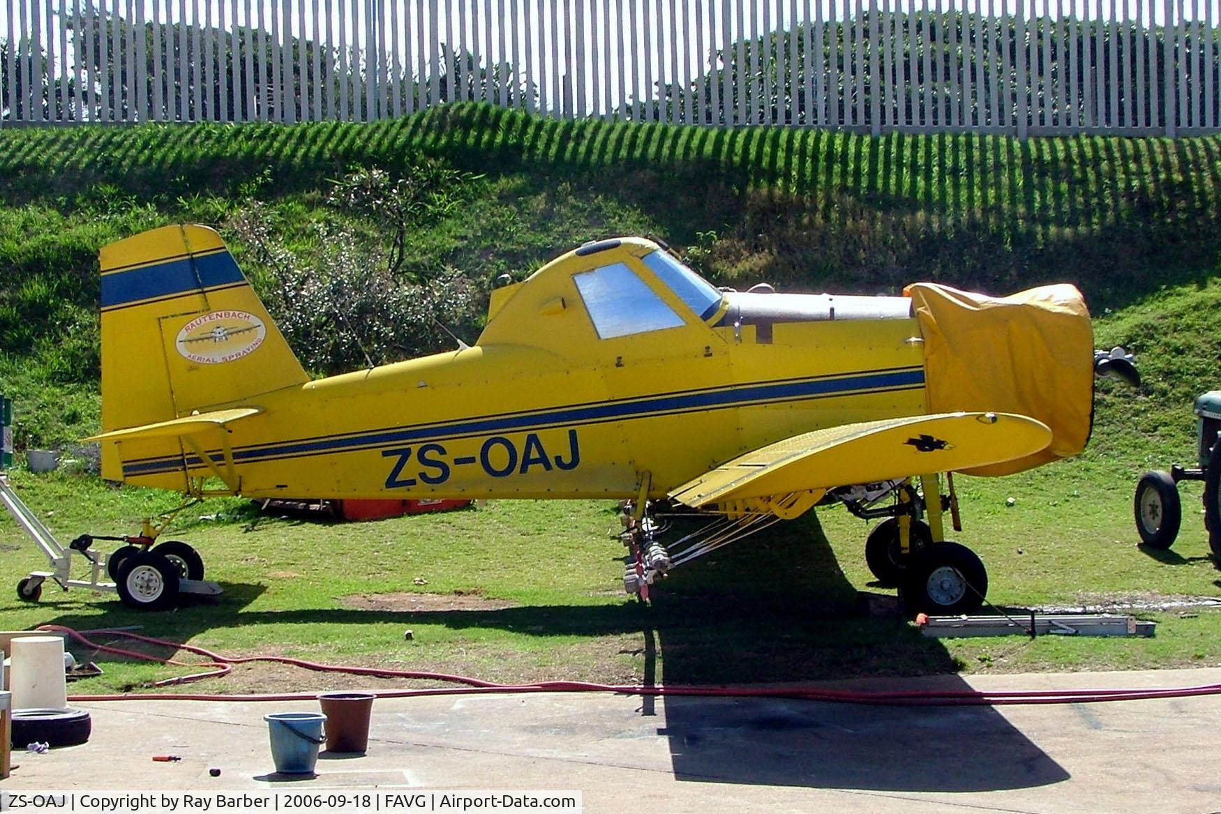 ZS-OAJ, Air Tractor Inc AT-401B C/N 401B-0967, ZS-OAJ   Air Tractor AT-401B [0967] (Rautenbach Aerial Spraying) Durban-Virginia~ZS 18/09/2006