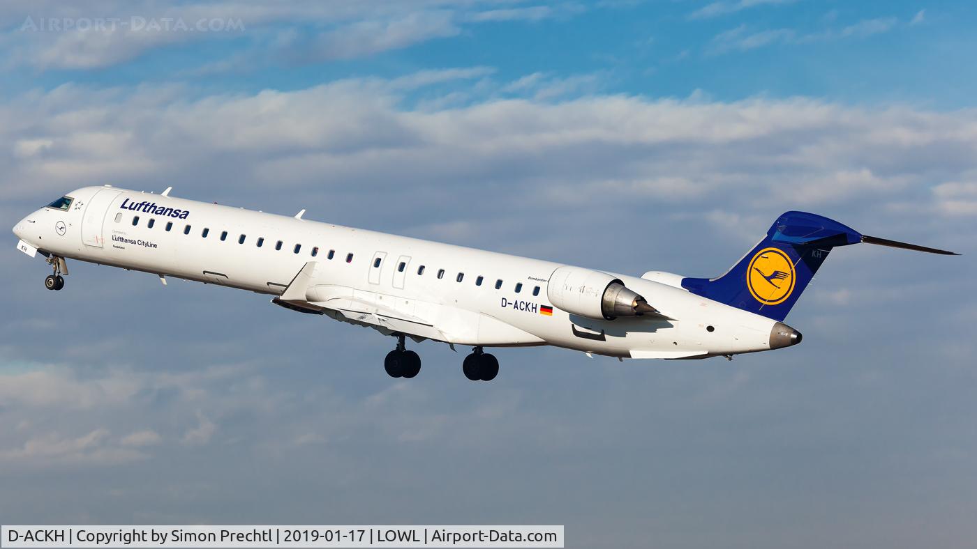 D-ACKH, 2006 Bombardier CRJ-900LR (CL-600-2D24) C/N 15085, D-ACKH @ Linz Airport