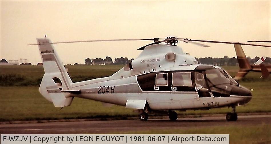 F-WZJV, Aerospatiale SA-365M Panther C/N 6005, Taken at Paris, France during the 1981 Paris Air Show
