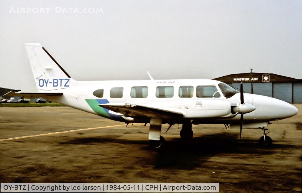 OY-BTZ, 1976 Piper PA-31-350 Chieftain C/N 31-7752031, Copenhagen 11.5.1984