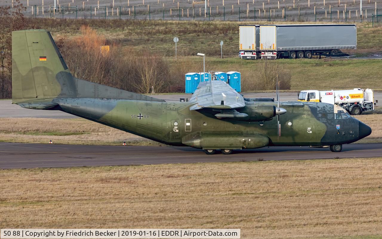 50 88, Transall C-160D C/N D125, taxying to the active RW27