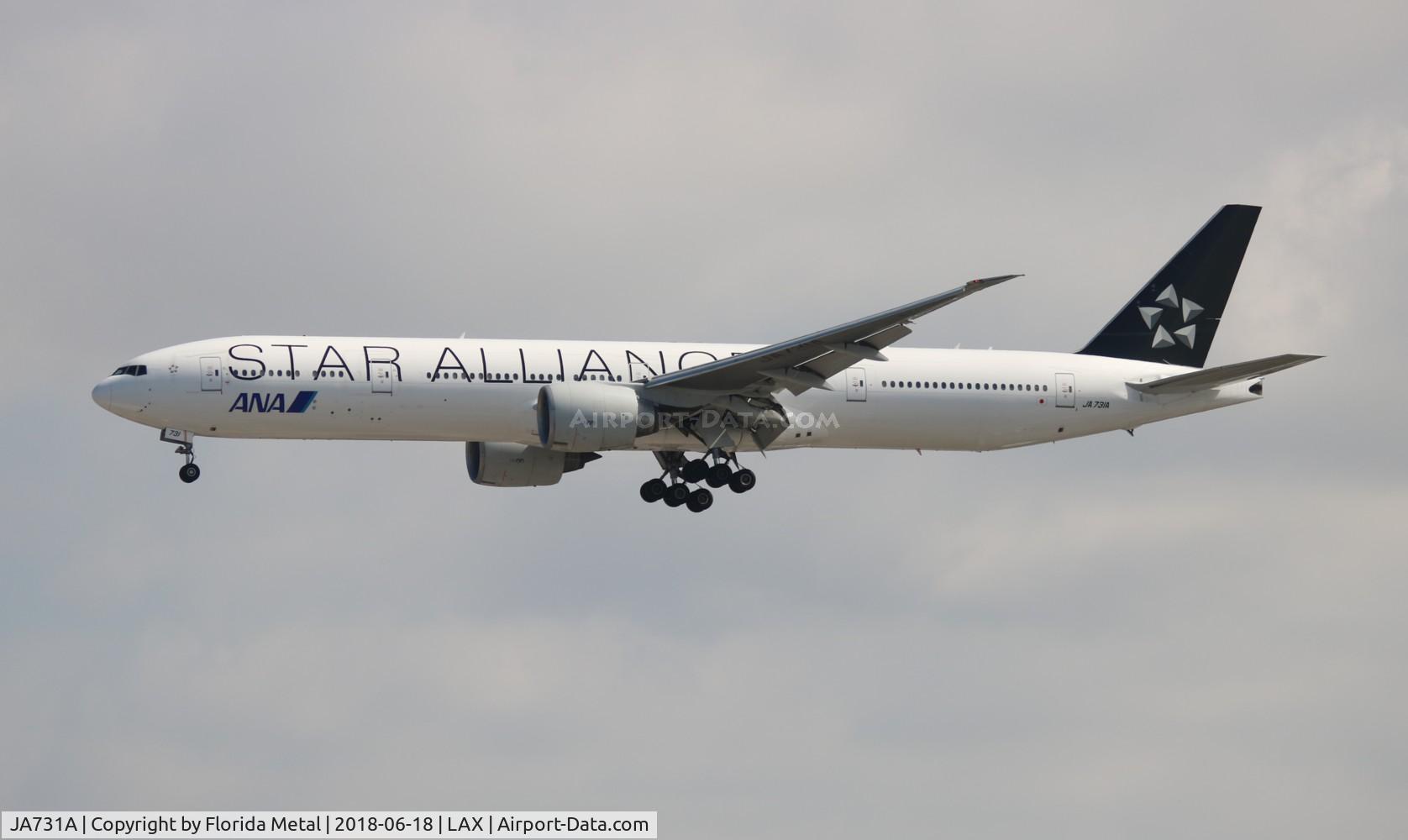 JA731A, 2004 Boeing 777-381/ER C/N 28281, ANA Star Alliance