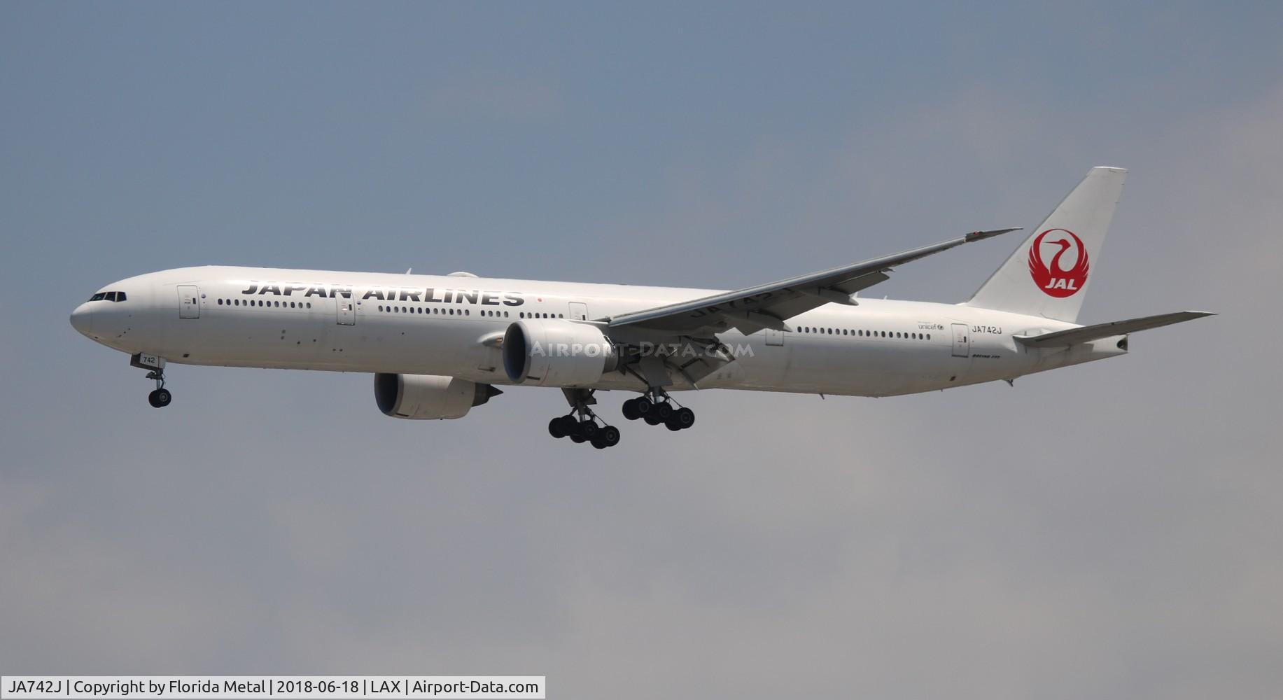 JA742J, 2009 Boeing 777-346/ER C/N 36129, Japan Airlines
