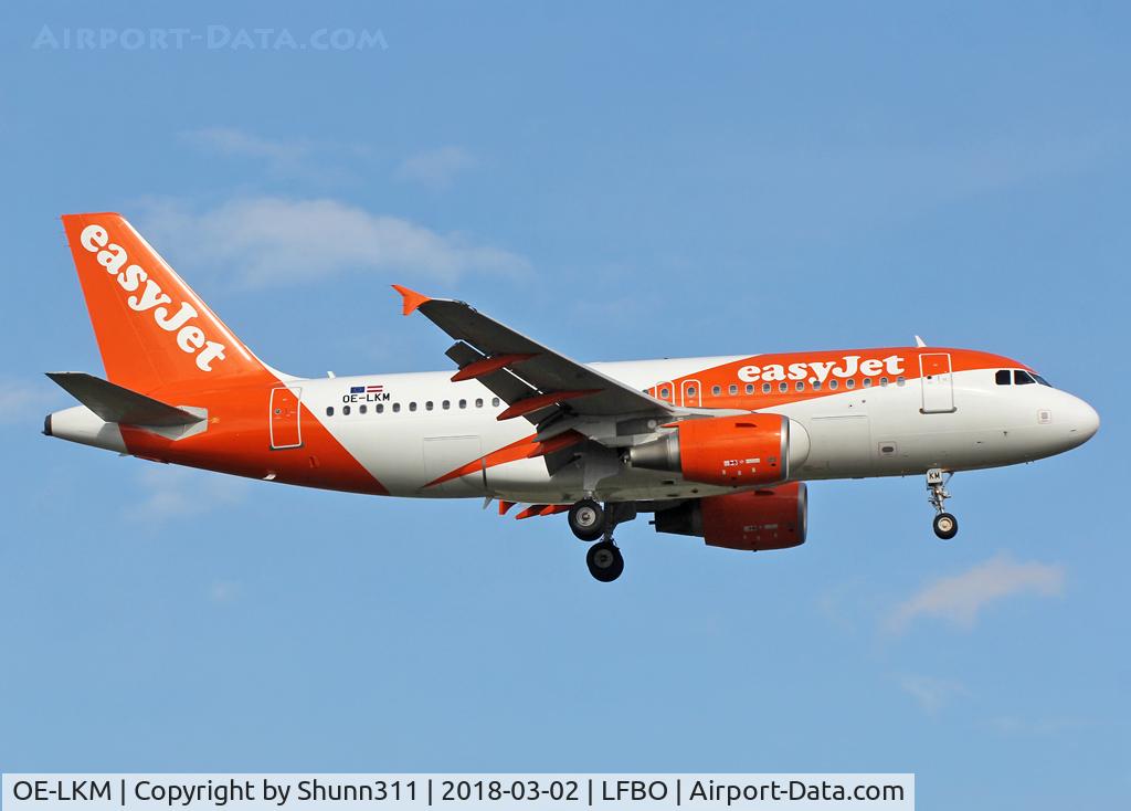 OE-LKM, Airbus 319-111 C/N 3675, Landing rwy 14R