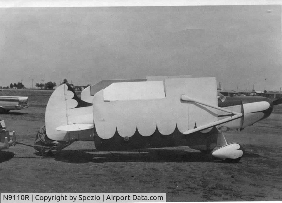 N9110R, 1961 Spezio Sport DAL-1 Tuholer C/N 1, Tuholer with wings folded ready to tow on own gear Bethany Oklahoma 1962