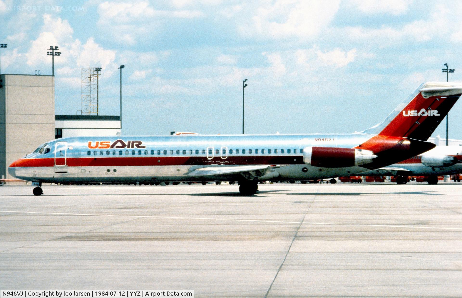 N946VJ, 1967 Douglas DC-9-32 C/N 47026, Toronto 12.7.1984