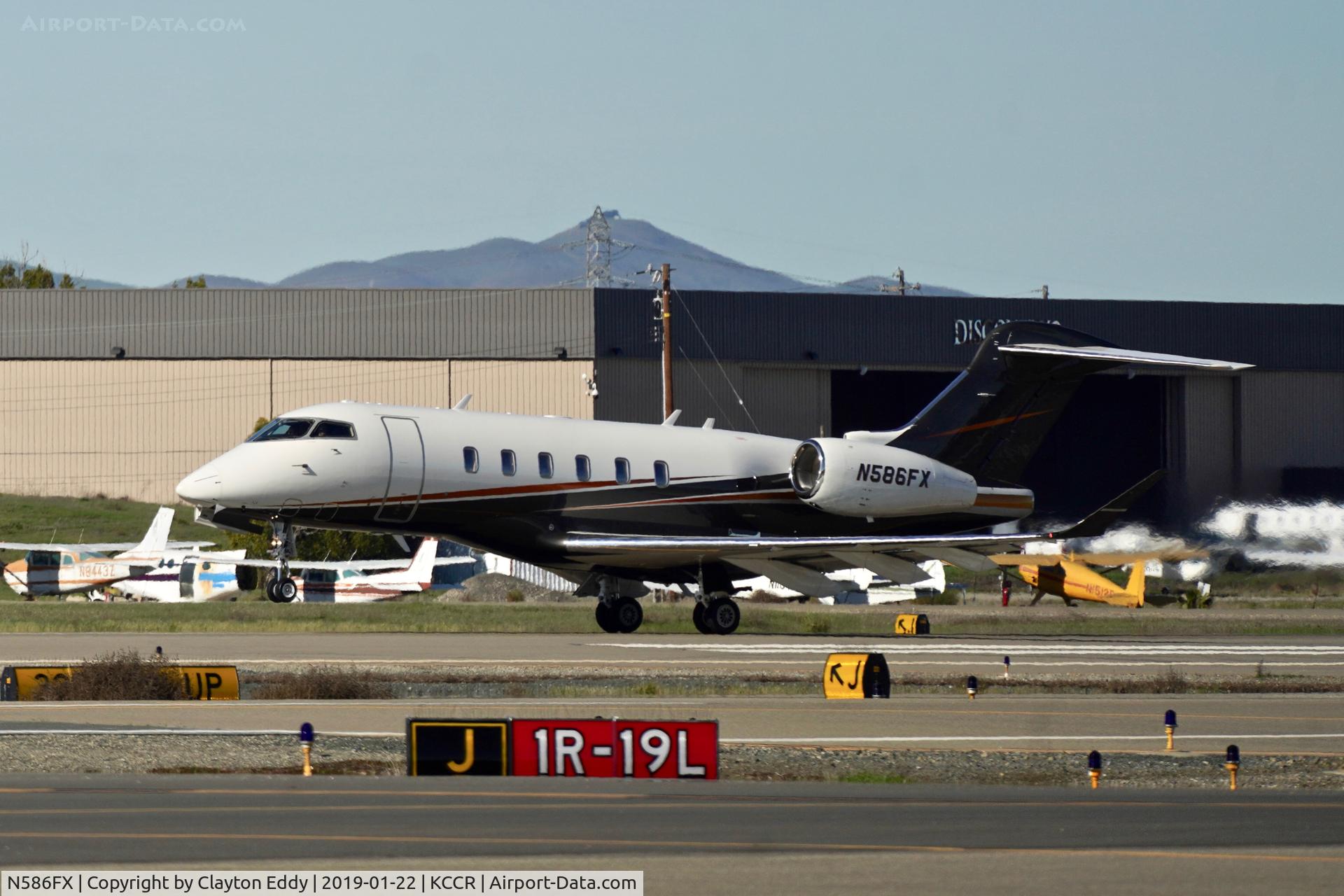 N586FX, 2017 Bombardier Challenger 350 (BD-100-1A10) C/N 20710, Buchanan Field Concord California 2019.