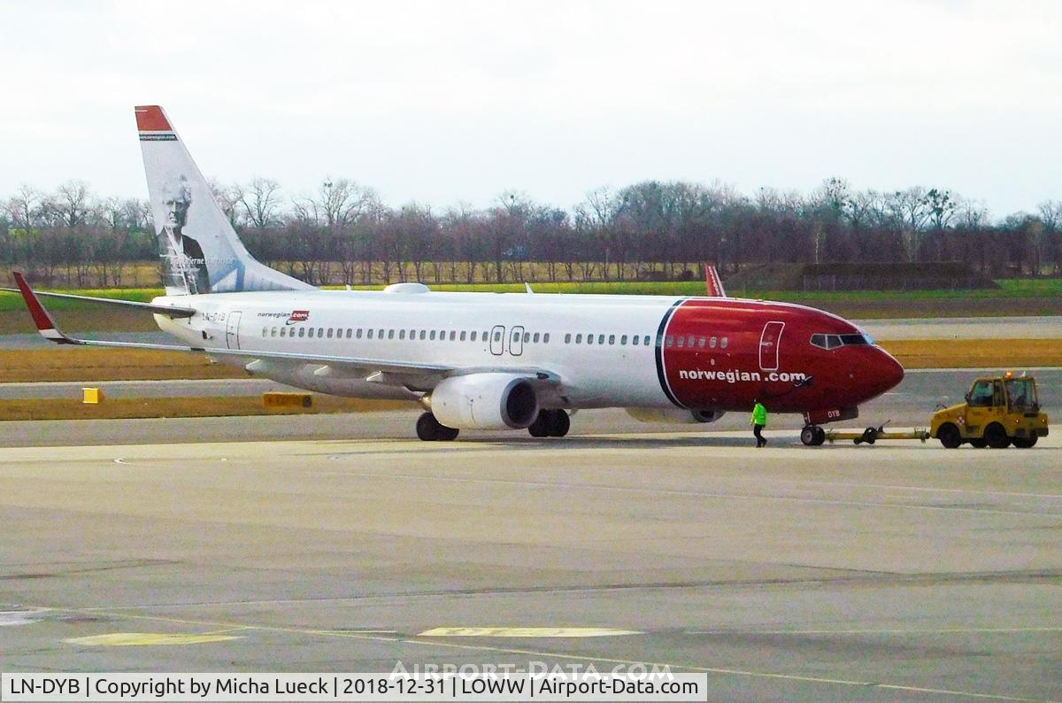 LN-DYB, 2009 Boeing 737-8JP C/N 39163, At Vienna