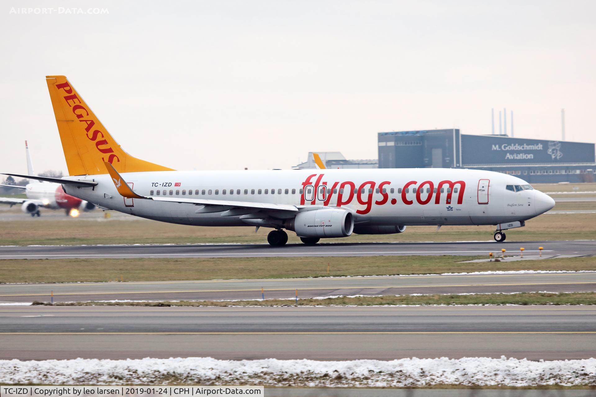 TC-IZD, 2001 Boeing 737-83N C/N 32348, Copenhagen 24.1.2019